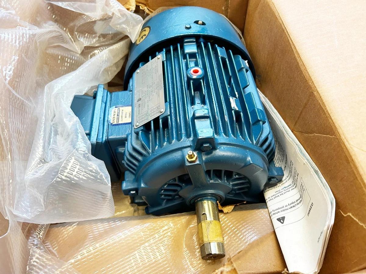 New Siemens 1LA91826YK60 AC Motor RGZESD 1.5 HP 230/460V 3PH HPG1050