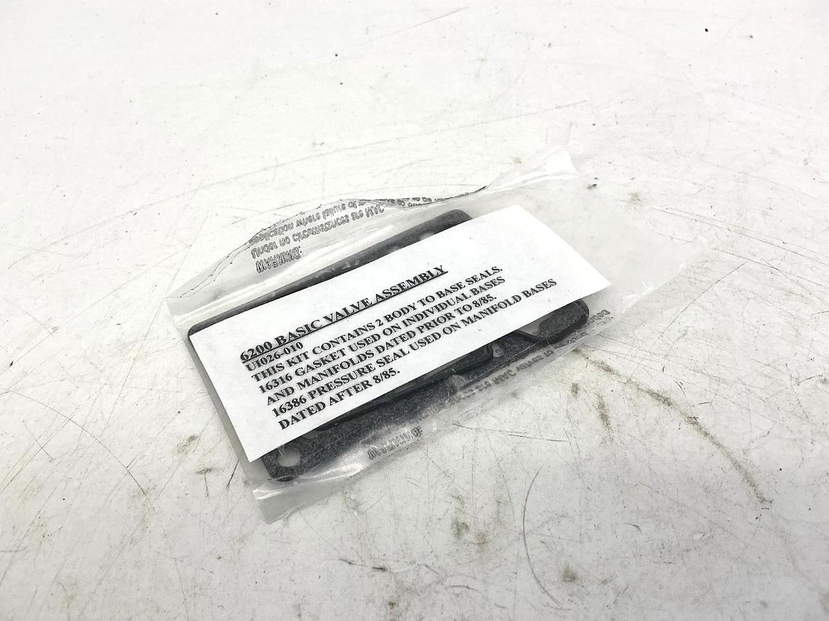 New MAC Valves 6211C-000-PM-112DA Solenoid Valve 4-Way 6.8Watts 150PSI 110/120V