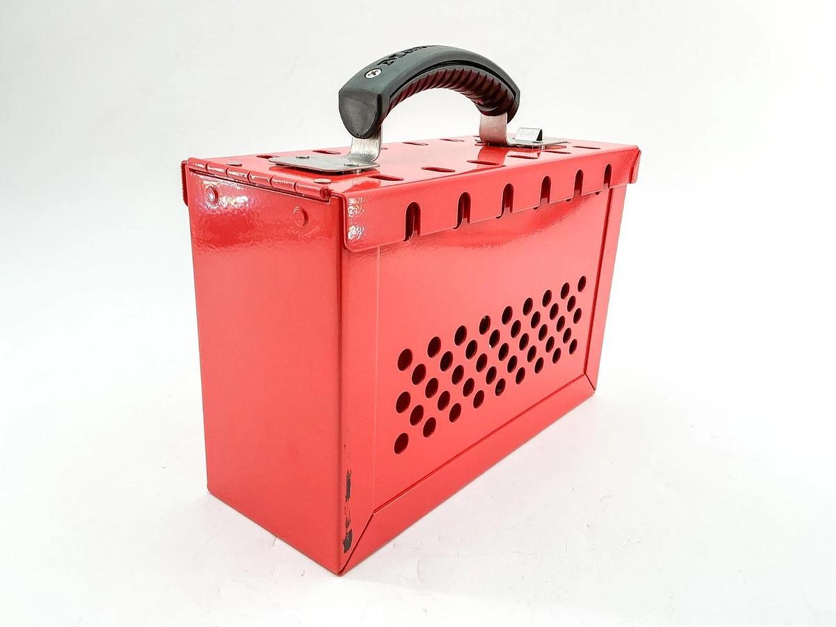 New Master Lock 4EMZ1 Group Lock Box Steel Red 6"X9.25" 12 Pad Locks 498AWWG
