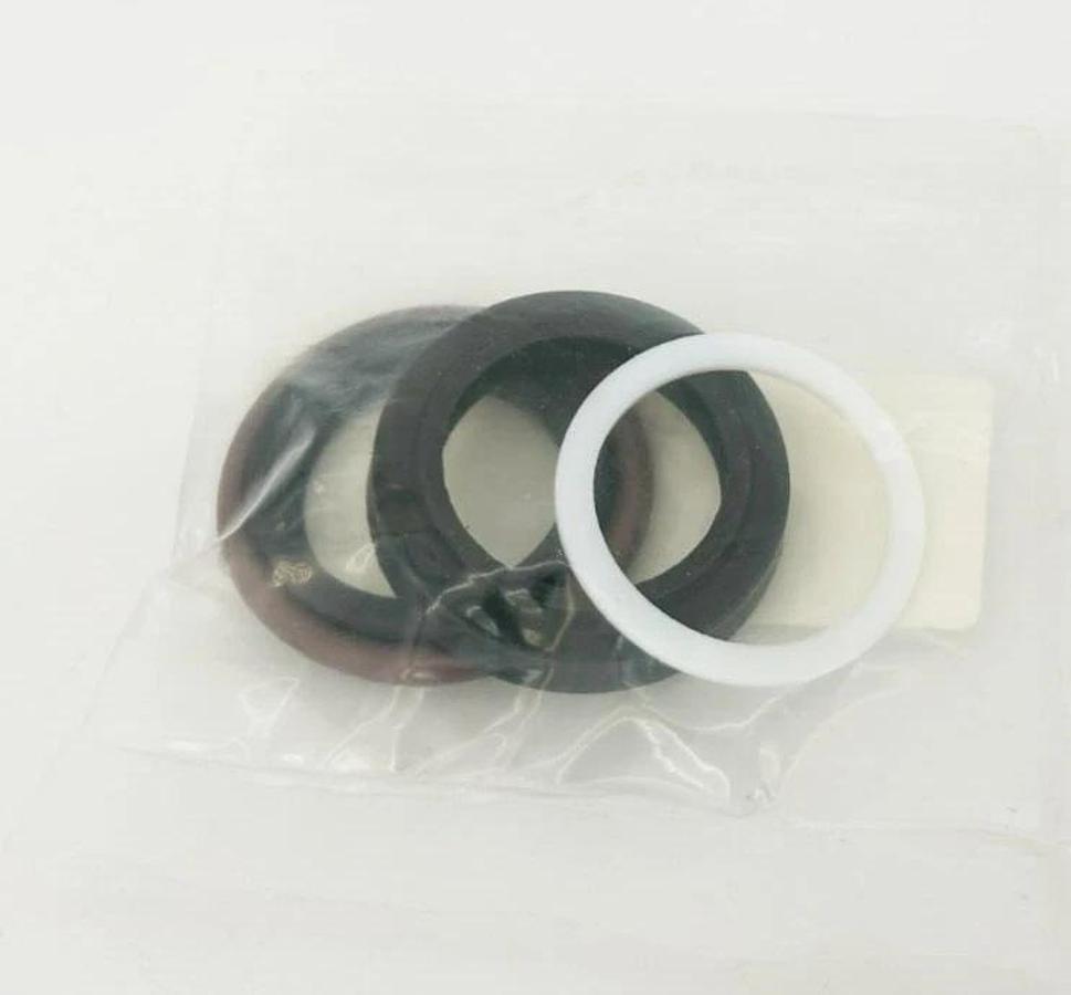 New Atlas Cylinders VH10SH000 1" Rod Seal Kit, Fluorocarbon