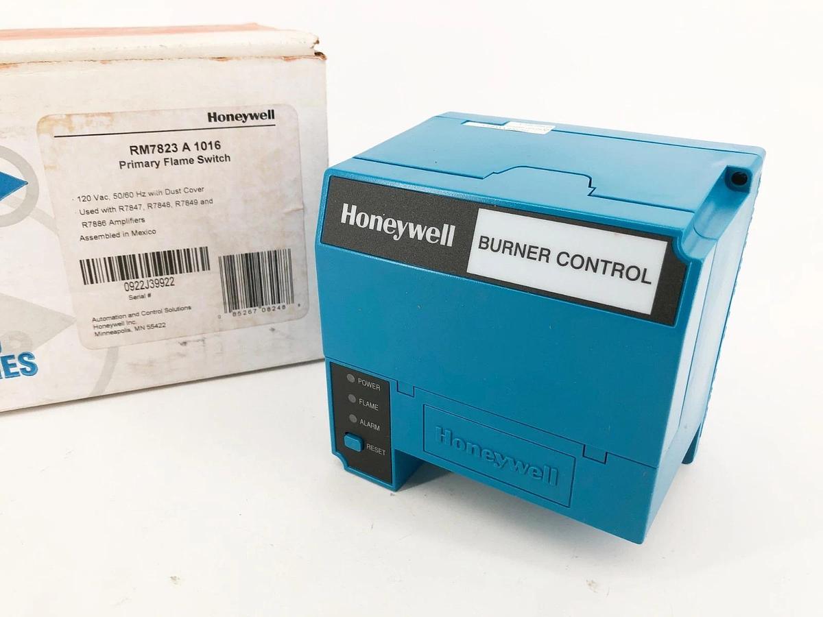 New Honeywell RM7823 A 1016 Primary Flame Switch w/ Dust Cover 120VAC