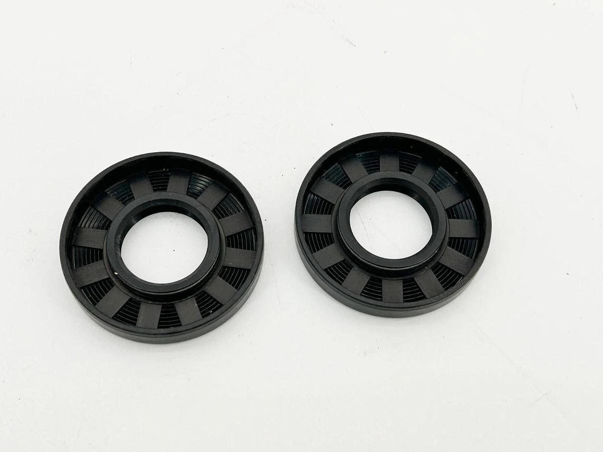 New Lot of 2 A16C2 Planetary End Cap W/ Oil Seal