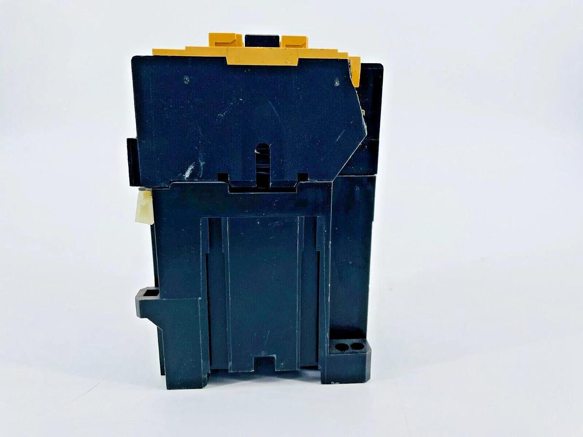 Used Allen Bradley 100-A09NZ243 Contactor 24VDC Coil 3PH 3P 9A Ser B