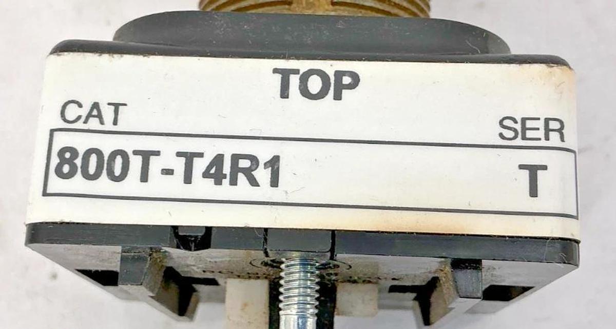 New Allen Bradley 800T-T4R1 Ser T Toggle Switch Type 4 & 13 4-Way - No Box