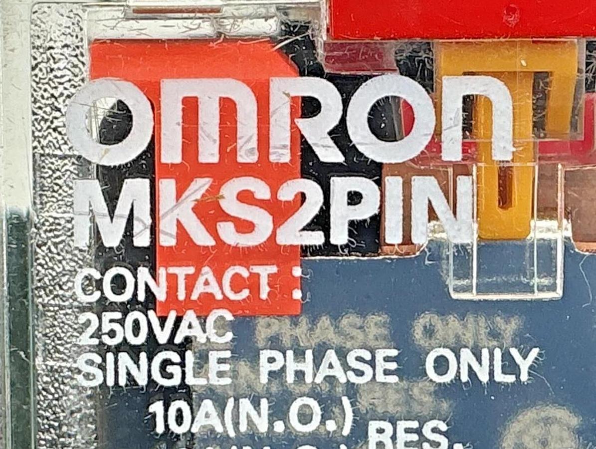 Lot of 2 New OMRON MKS2PIN-AC250 Relay 8-Pin 10A 250VAC 50/60HZ MKS2PIN
