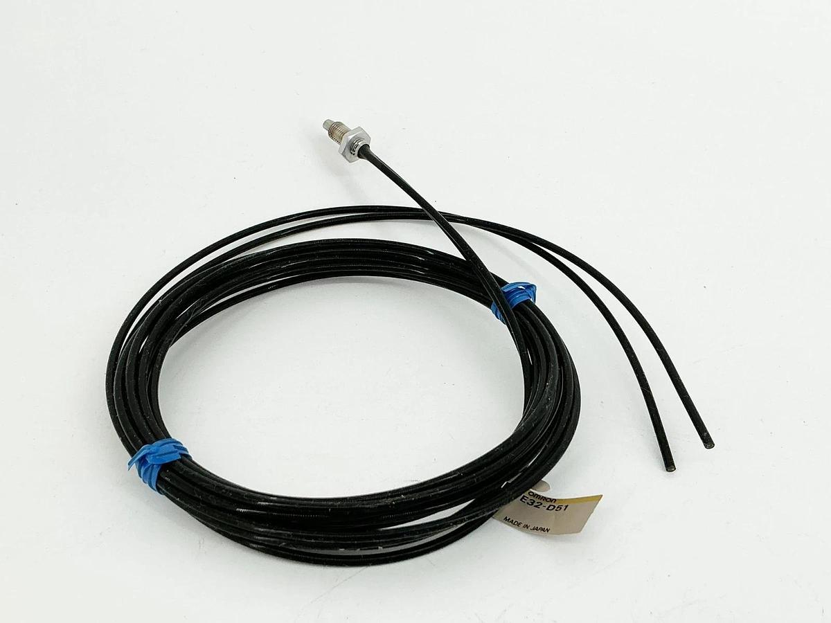 New Omron E32-D51 Photoelectric Fiber Sensor - No Box