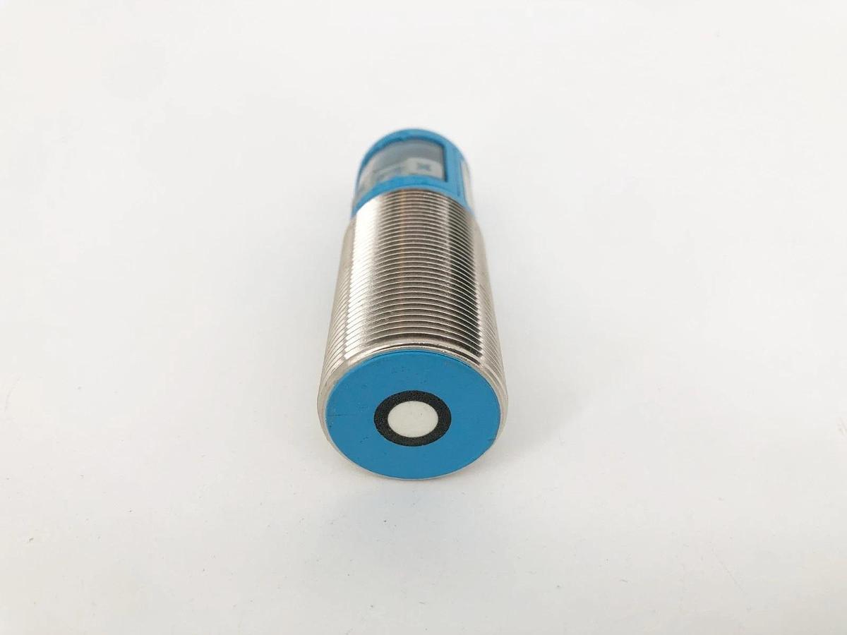 New SICK UM30-211111 Ultrasonic Distance Sensor 9-30VDC 6037660 - No Box