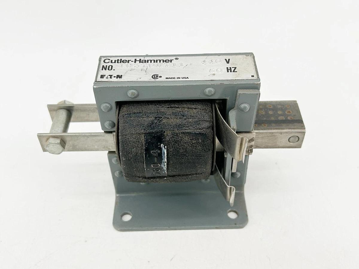 New Cutler Hammer 10370H711 Starter Solenoid 440V 60Hz