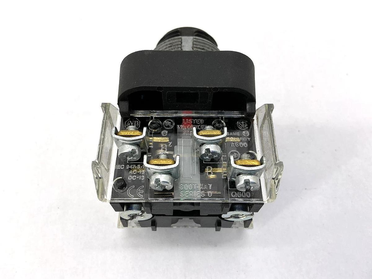 New Allen Bradley 800T-FXMQ24XA7 Ser T 30mm Push-Pull Device 80T PB 3Pos