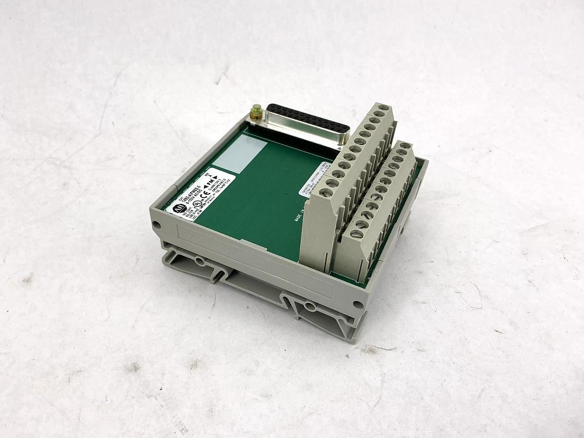 New Allen Bradley 1492-AIFM6S-3 Ser A 6CH Isolated Feed-Through Interface Module