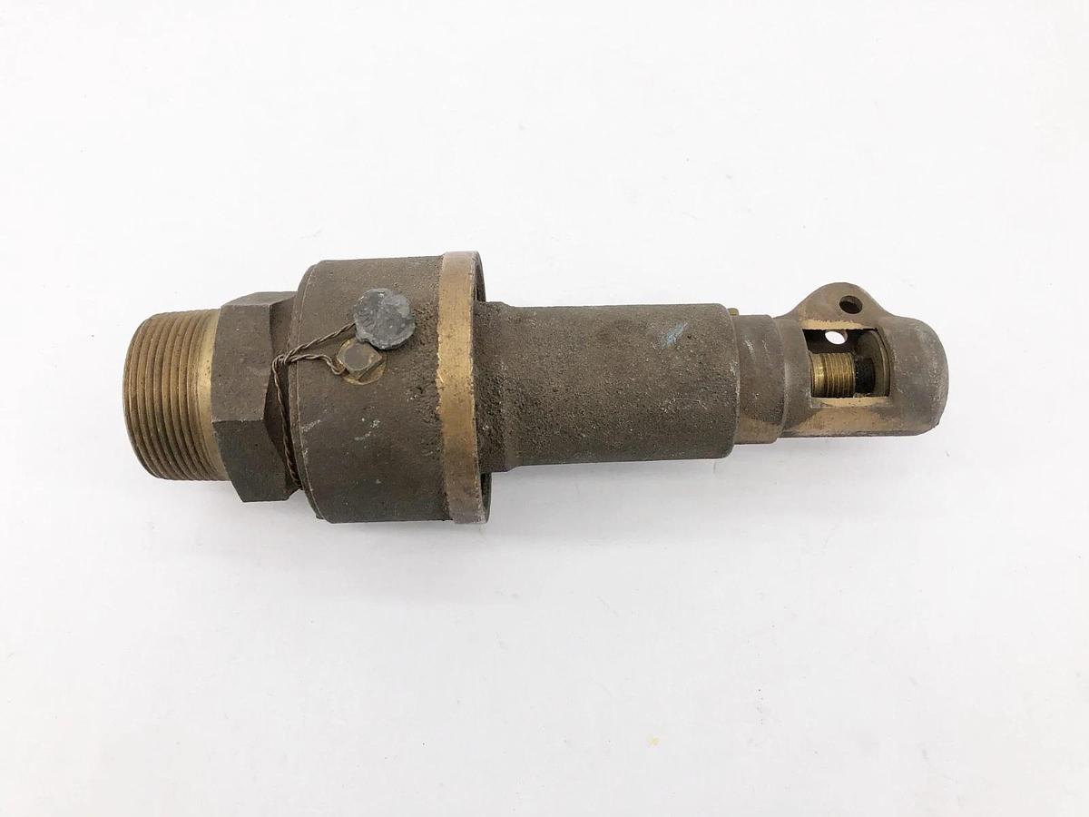 New Consolidated Type 1545 Safety Valve 1-1/2" Set Pressure 30lb Bronze - No Box