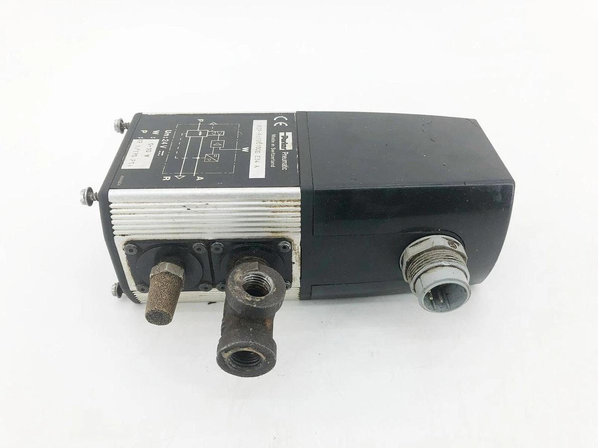 Used Parker P3P-RJ92C100D E34 A Pneumatic Pressure Regulator 0-10 V 12 b/170 PSI