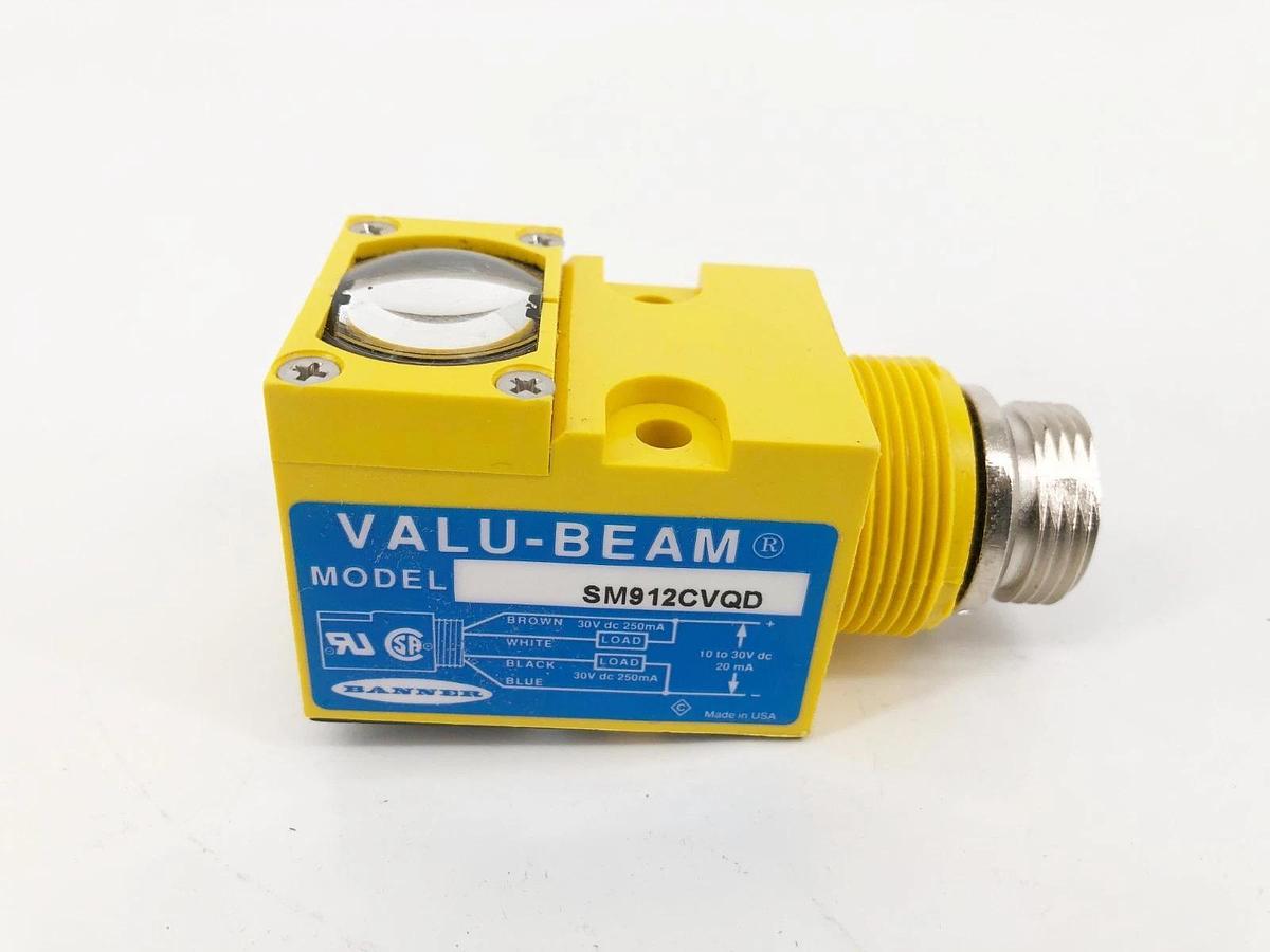 New Banner Engineering SM912CVQD Photoelectric Sensor 10-30VDC 26030