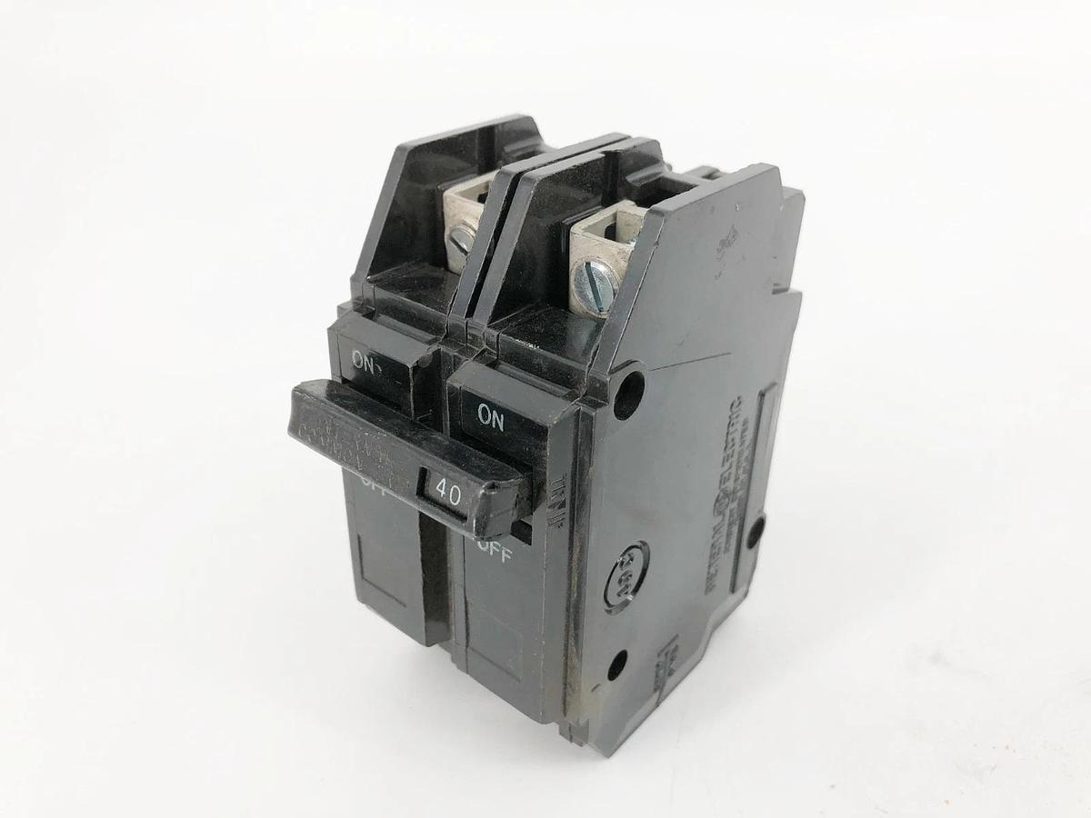 Box of 3 New General Electric TQC2440WL Circuit Breakers 40A 2P 415V