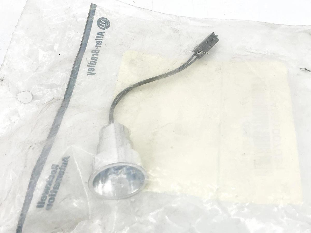 New Allen Bradley 77131-055-02 Light Bulb