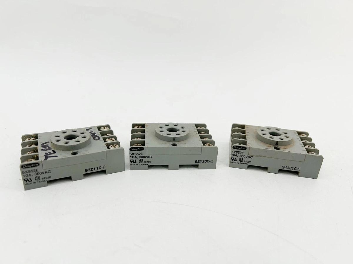 Used Lot of 3 Dayton 5X852E Socket Relay 10A 300V 92Y20C-E