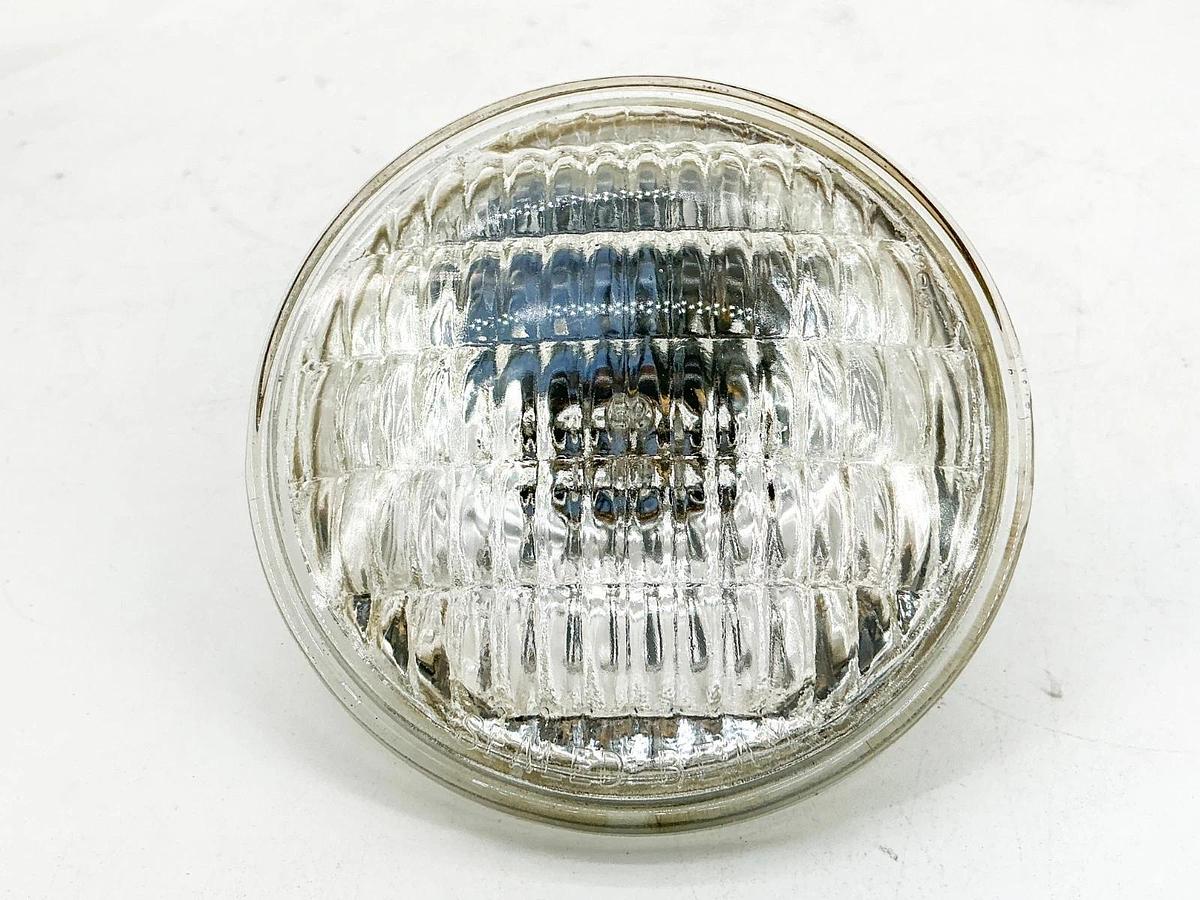 New Lot of 2 GE H7551 Halogen Beam Lamp 6V 8W