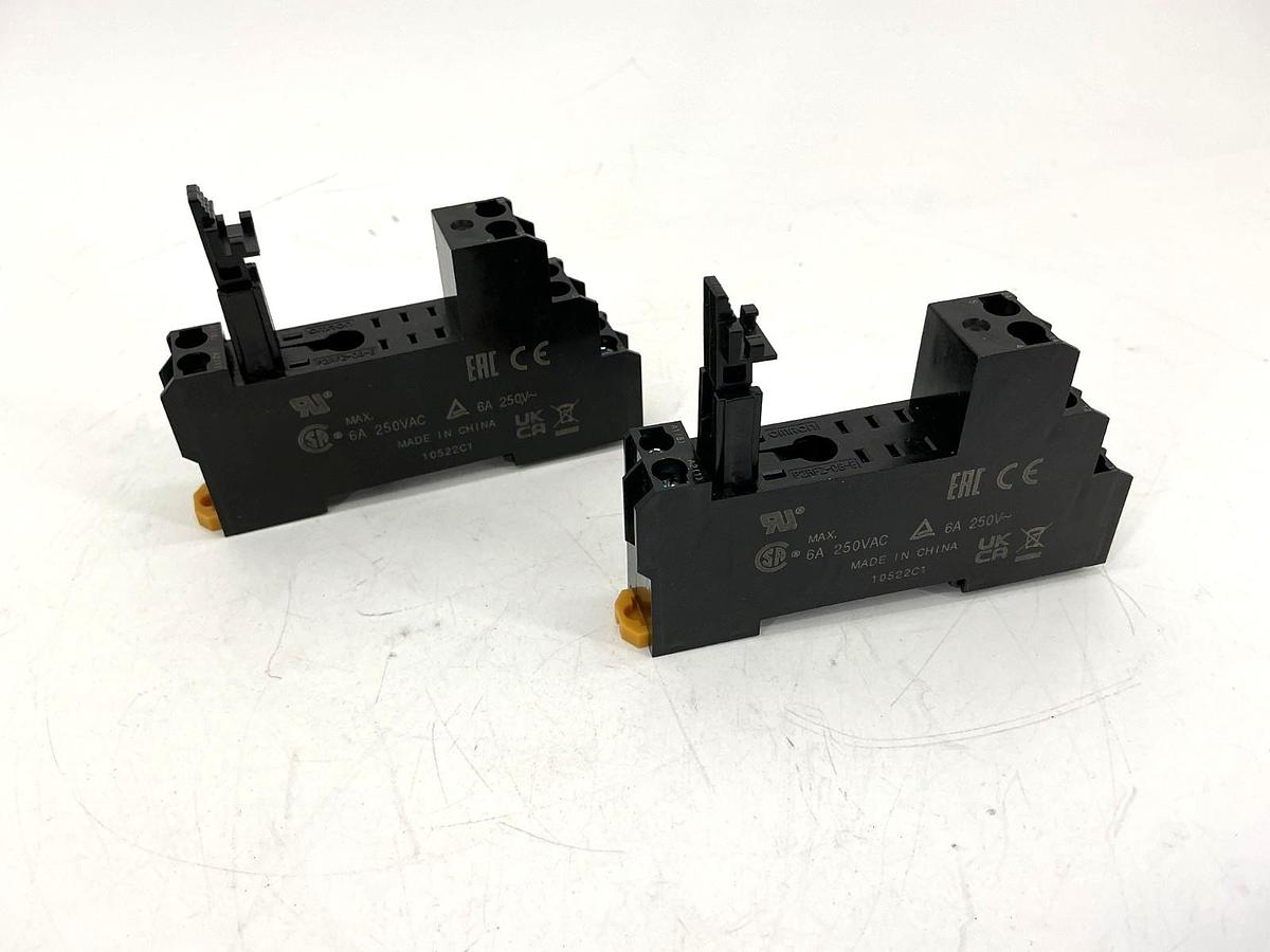 Lot of 2 New Omron P2RFZ-08-E Relay Socket 8-Pin 2-Pole 6A 250VAC P2RFZ08E