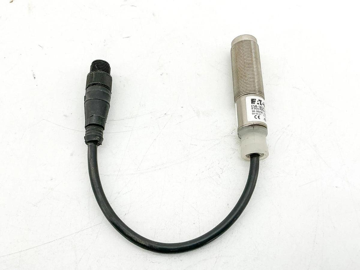 New Eaton E58-18DP100-HLP Photoelectric Sensor Tubular 10-30VDC 100mA - No Box