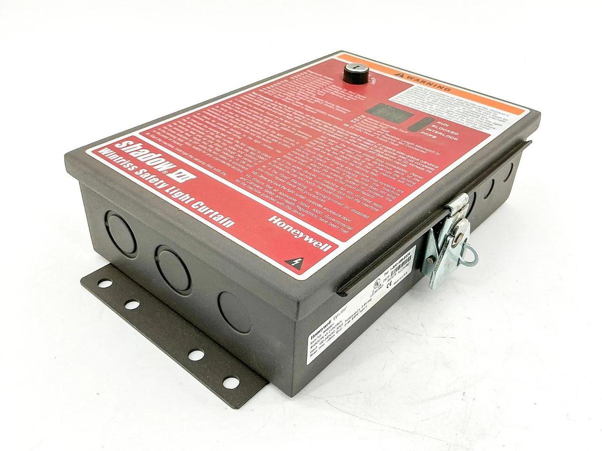 New Honeywell 9680901 Shadow VII Wintriss Safety Light Curtain Control Unit 240V