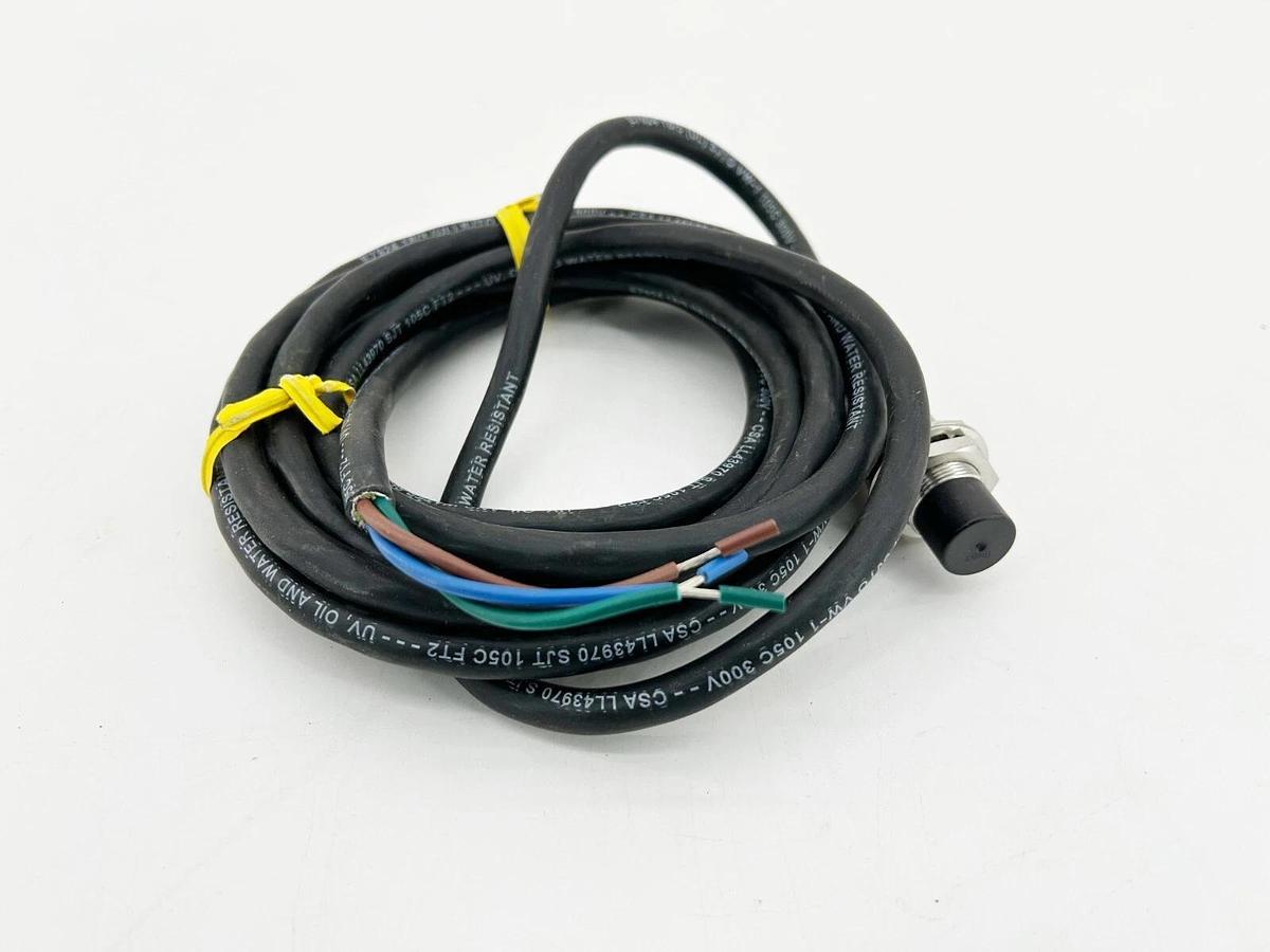 New Allen Bradley 871T-G8B18 Inductive Proximity Sensor 132VAC 8MM Sensing Dista