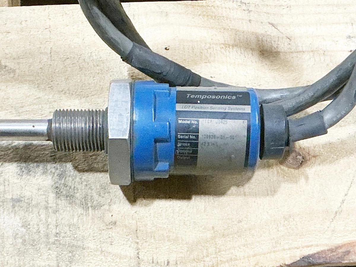 Used Temposonics TTSR1U0425 Probe Sensor 42.5” Stroke Gradient 8.9988