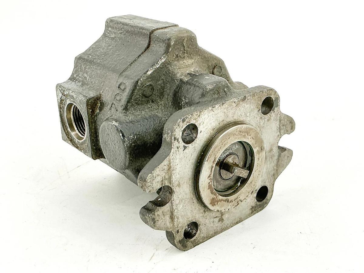 Used Webster 22B1E17AX-14L Hydraulic Gear Pump 4990-32