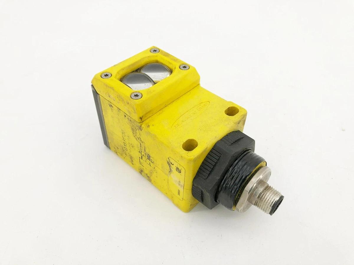 Used Banner Engineering Q456EQ5 Photoelectric Sensor 60m Range 10-30VDC 38659