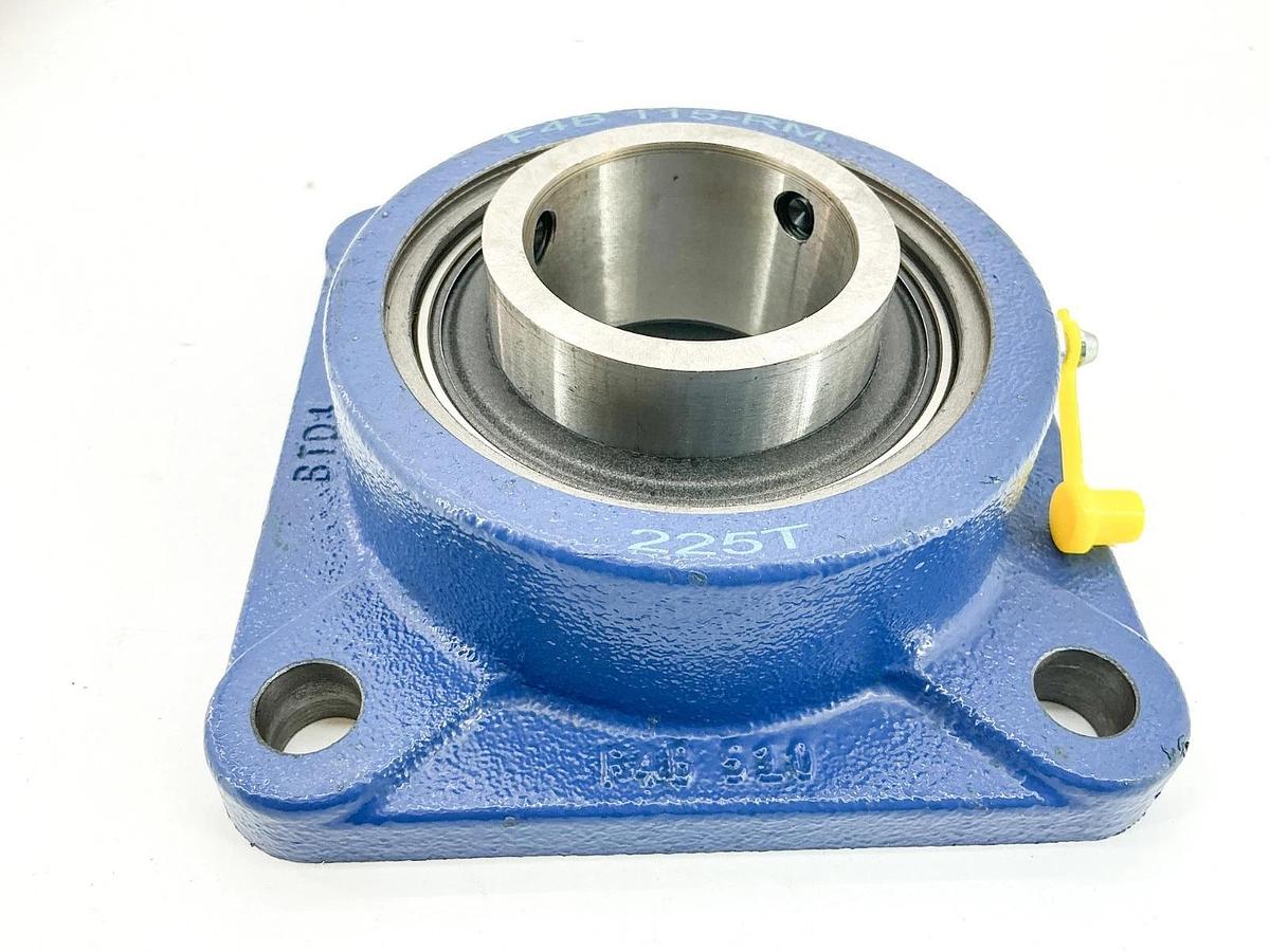 New SKF F4B 115-RM Flanged Ball Bearing Unit