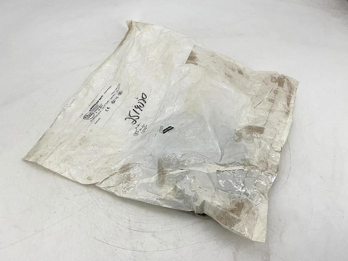 New IFM Efector IG0327 Inductive Prox Sensor 20-250V Sn=5mm IGA2005-BBOA