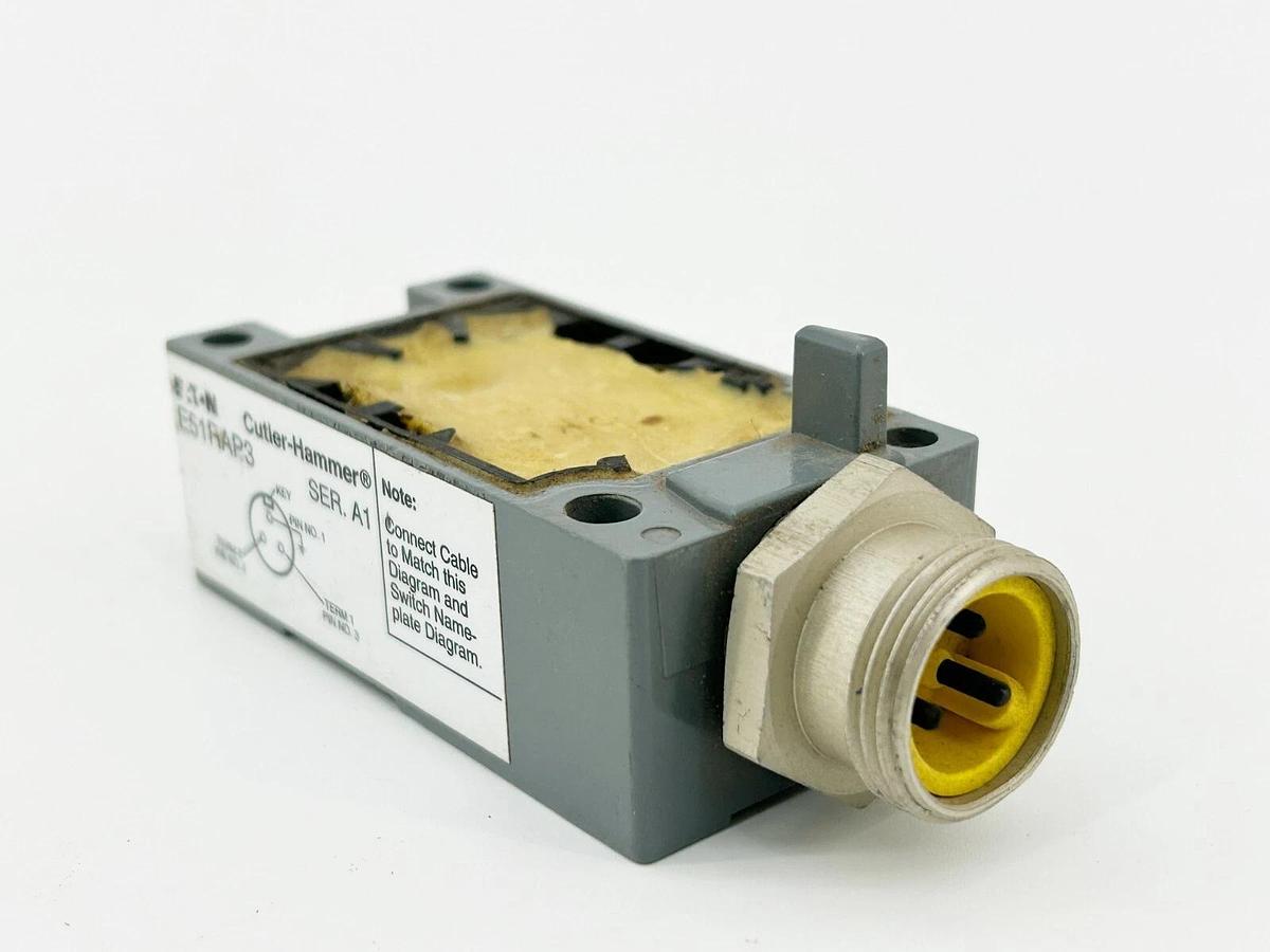 Used Cutler Hammer E51RAP3 Limit Switch Two Wire AC/DC 3Pin