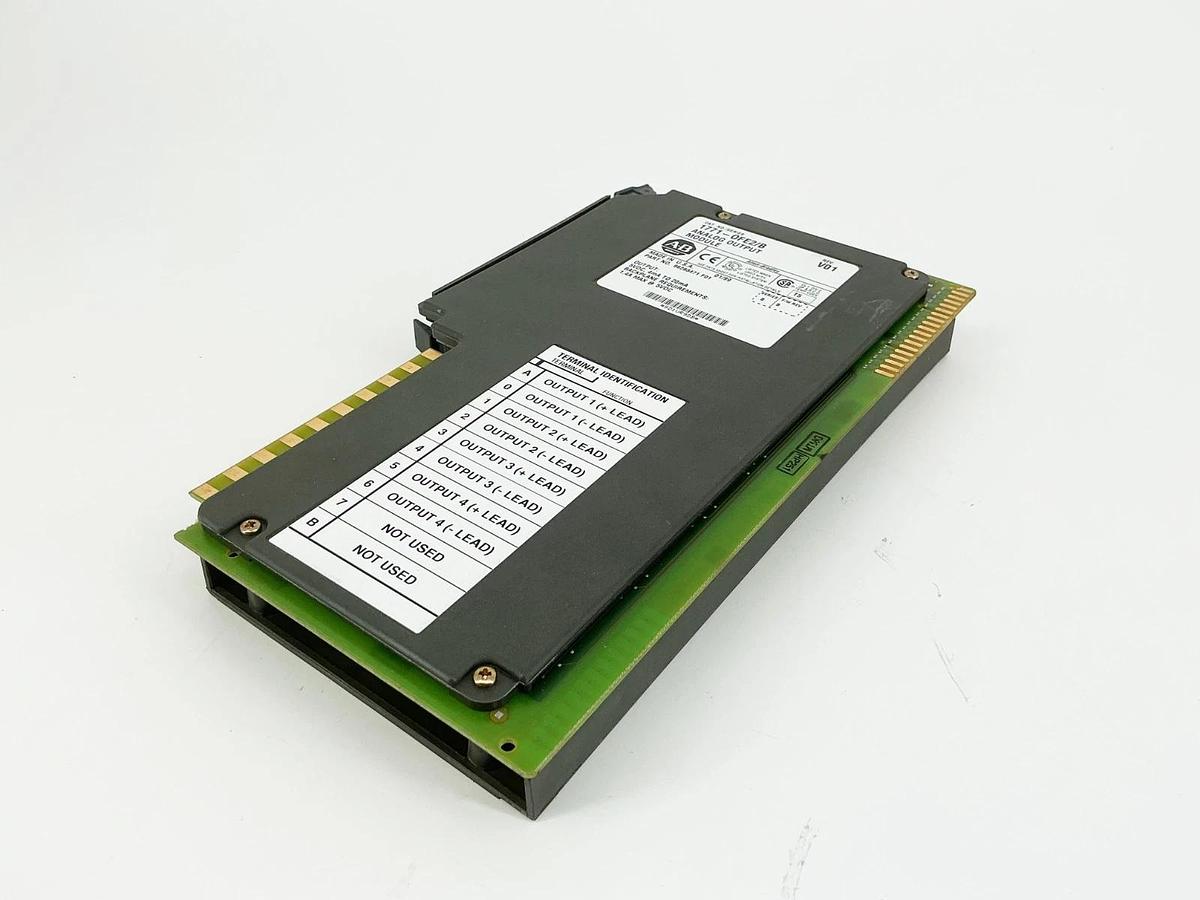 Used Allen Bradley 1771-OFE2/B Analog Output Module 5VDC 4mA 1.4A - Broken Tab