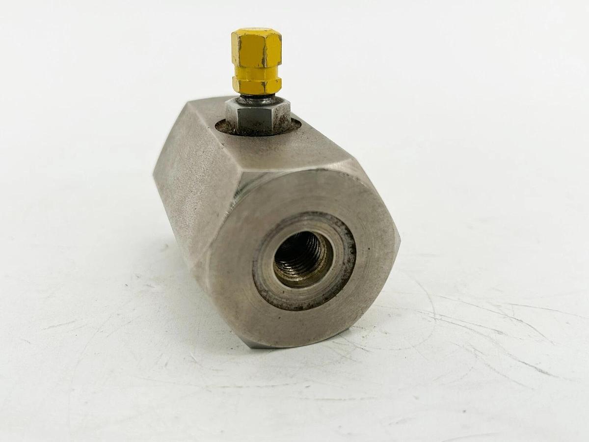 Used DHC DHC-1076-Rev2 Check Valve