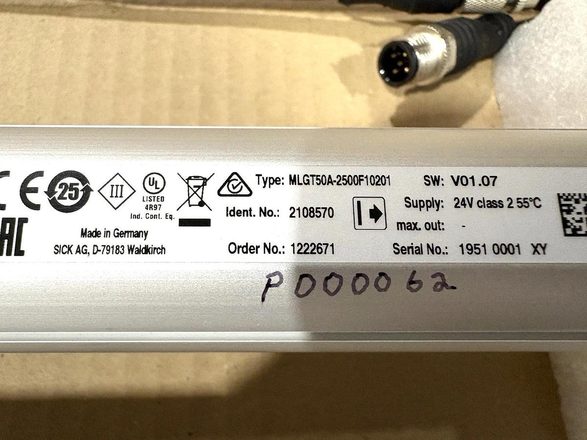 New Sick MLG50A-2500B10801 MLG-2 Automation Light Grid Sender/Receiver 1222671