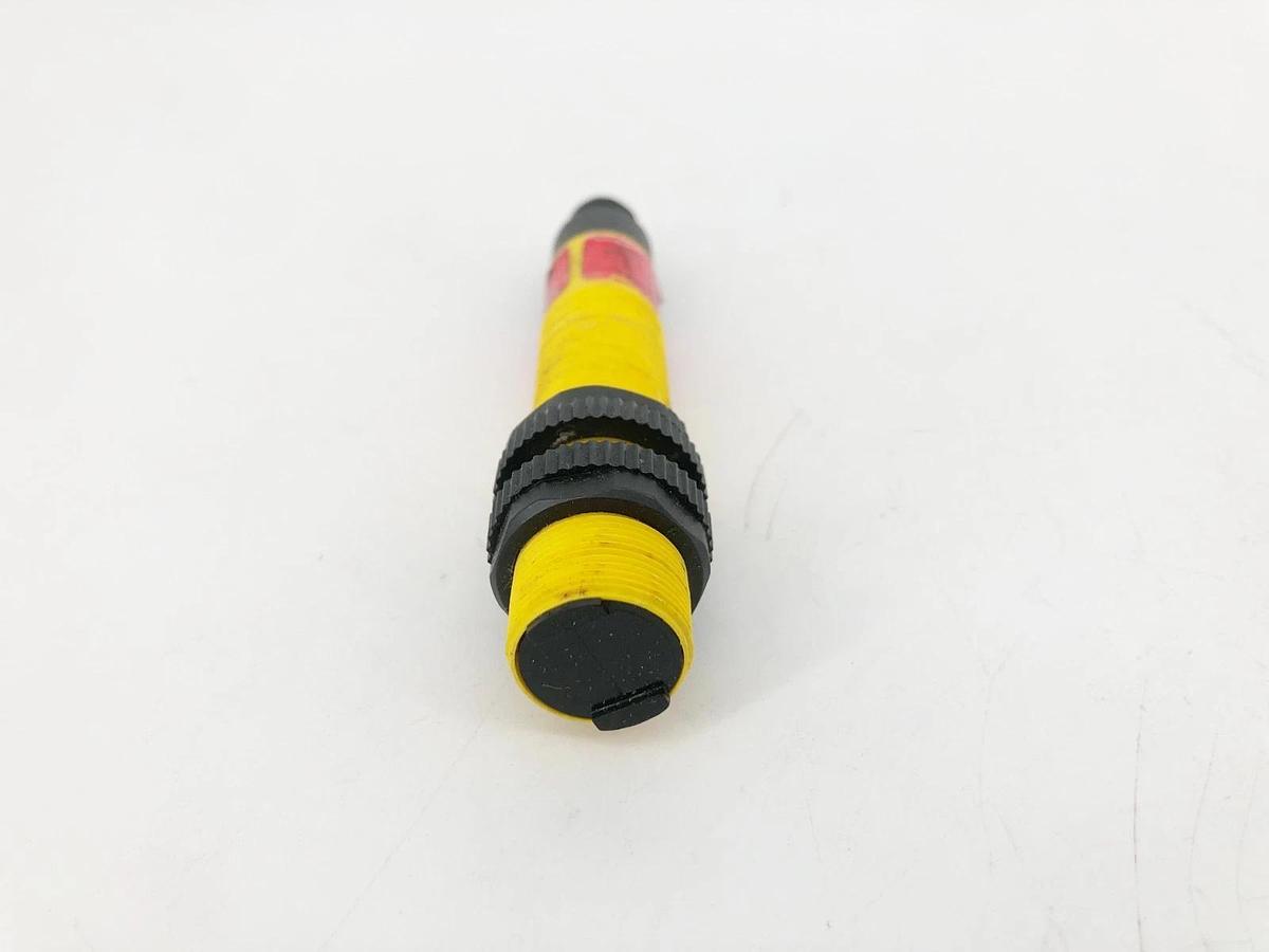 Used Banner S18RW3FF100Q1 Photoelectric Sensor 20-250VAC