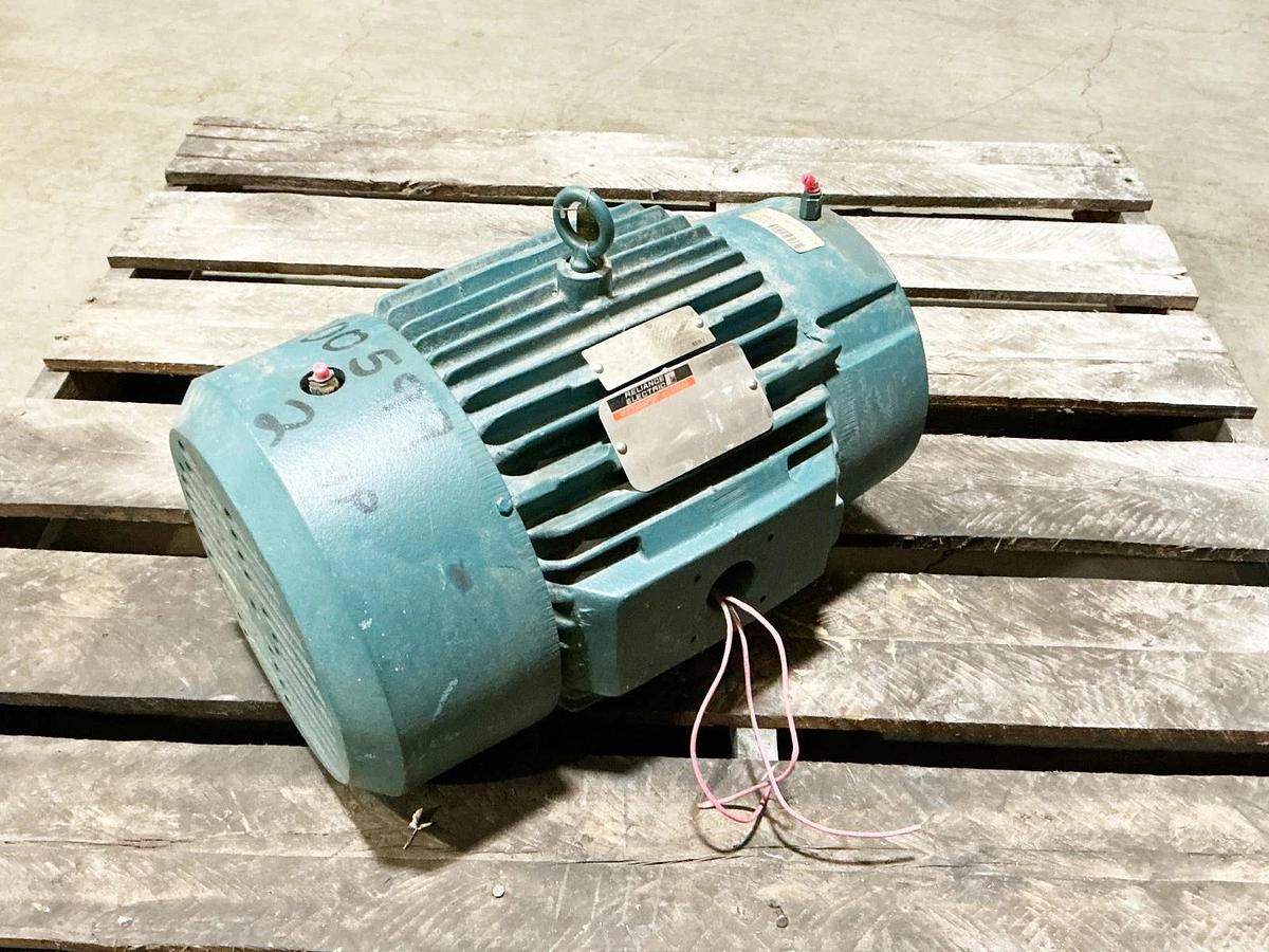 Used Reliance 1YAB86481A1 Electric Motor 2HP 575V 2.56A 865RPM 210TC Frame