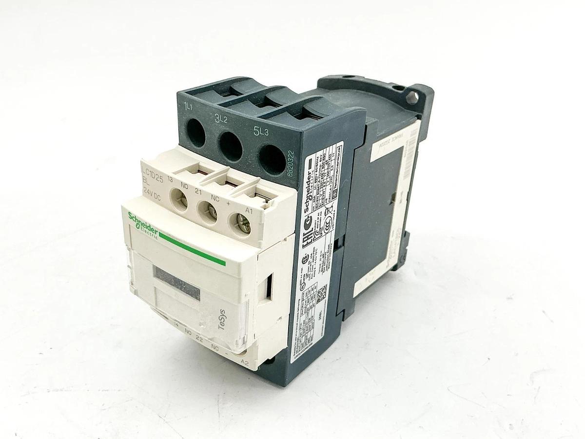 New Schneider Electric LC1D25BL Contactor 24VDC 2.4W 460V 15HP 036177
