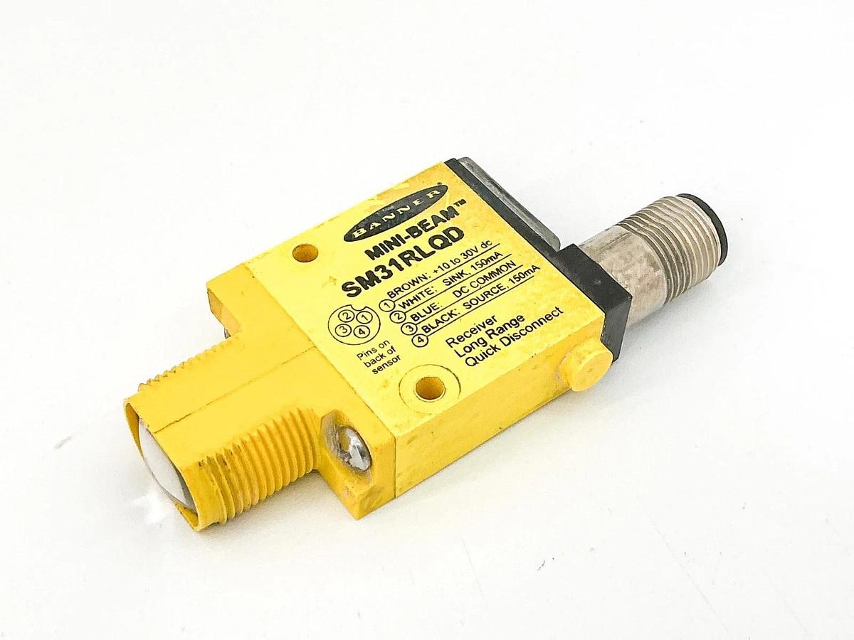 Used Banner Engineering SM31RLQD Photoelectric Sensor 10-30VDC 26951