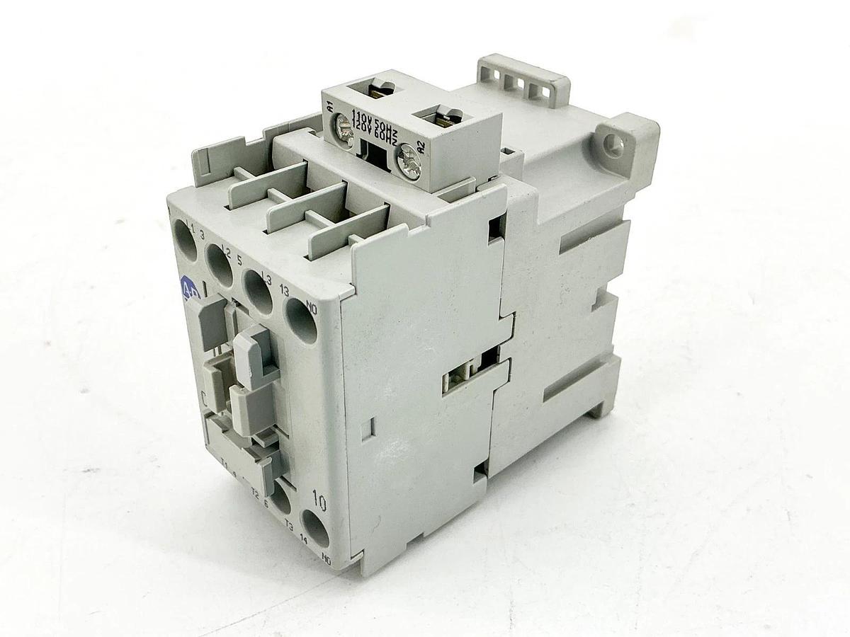 New Allen Bradley 100-C12D10 Contactor 110/120V 3P Ser.A