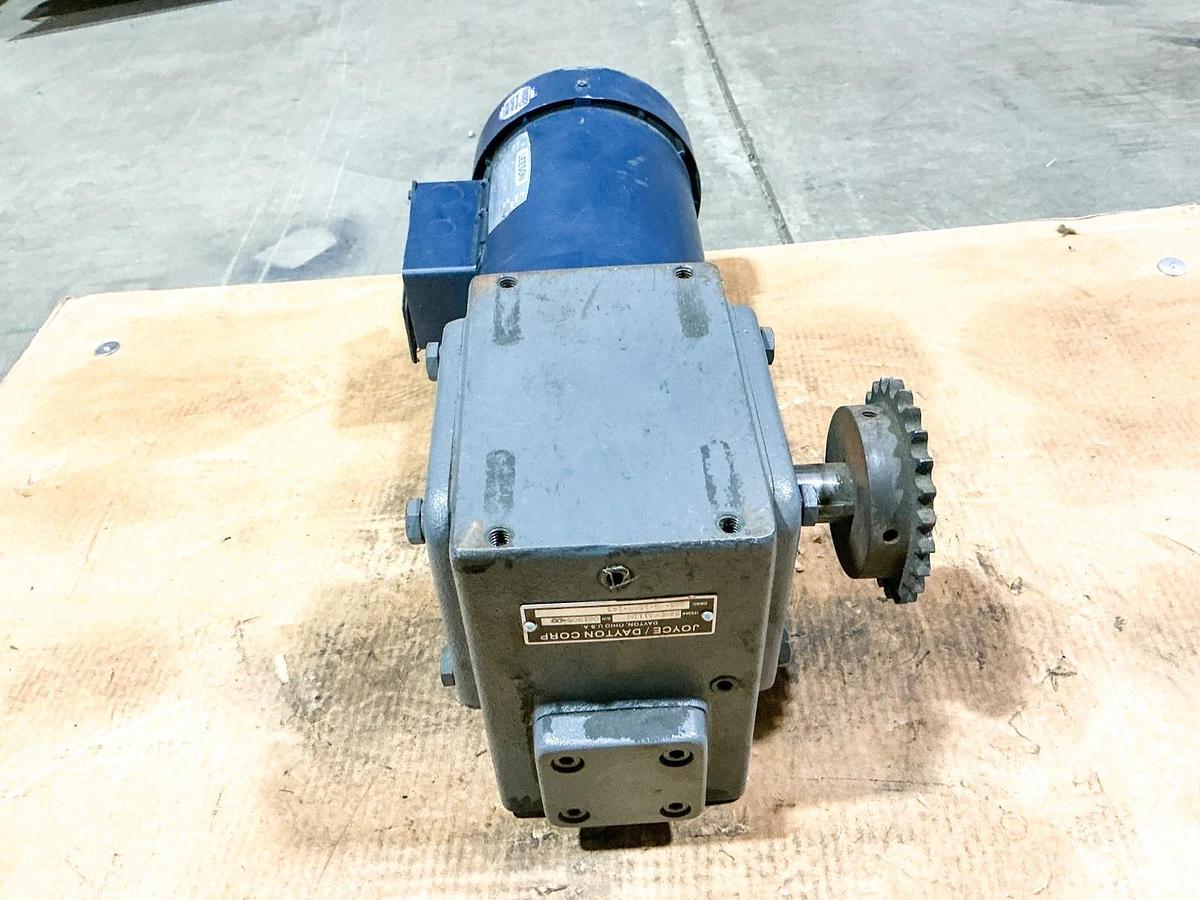 Used Leeson Dayton 121035.00 Electric Motor Model C145T17FC35D W/ S6MDF3111N Gear Box