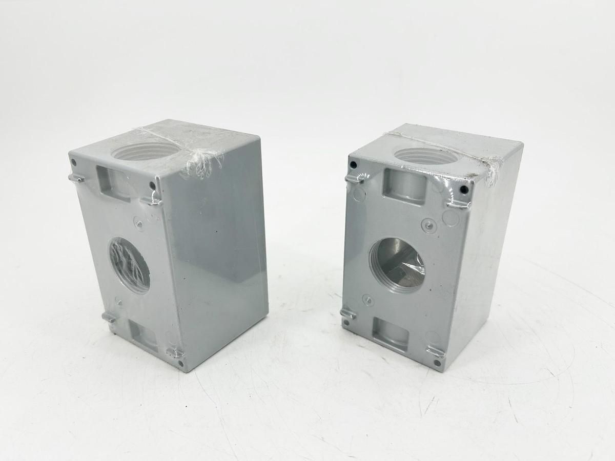 Lot of 2 New 5387-0 Weatherproof Outlet Boxes 1" Hub 1-Gang Aluminum - No Box