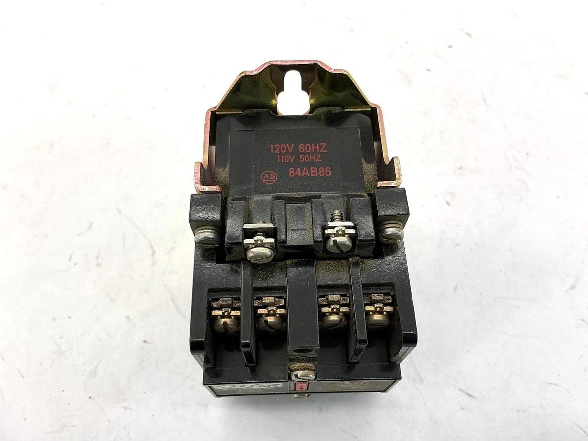 Used Allen Bradley 700-N400A1 Ser C AC-Relay 10A 120V 50/60HZ