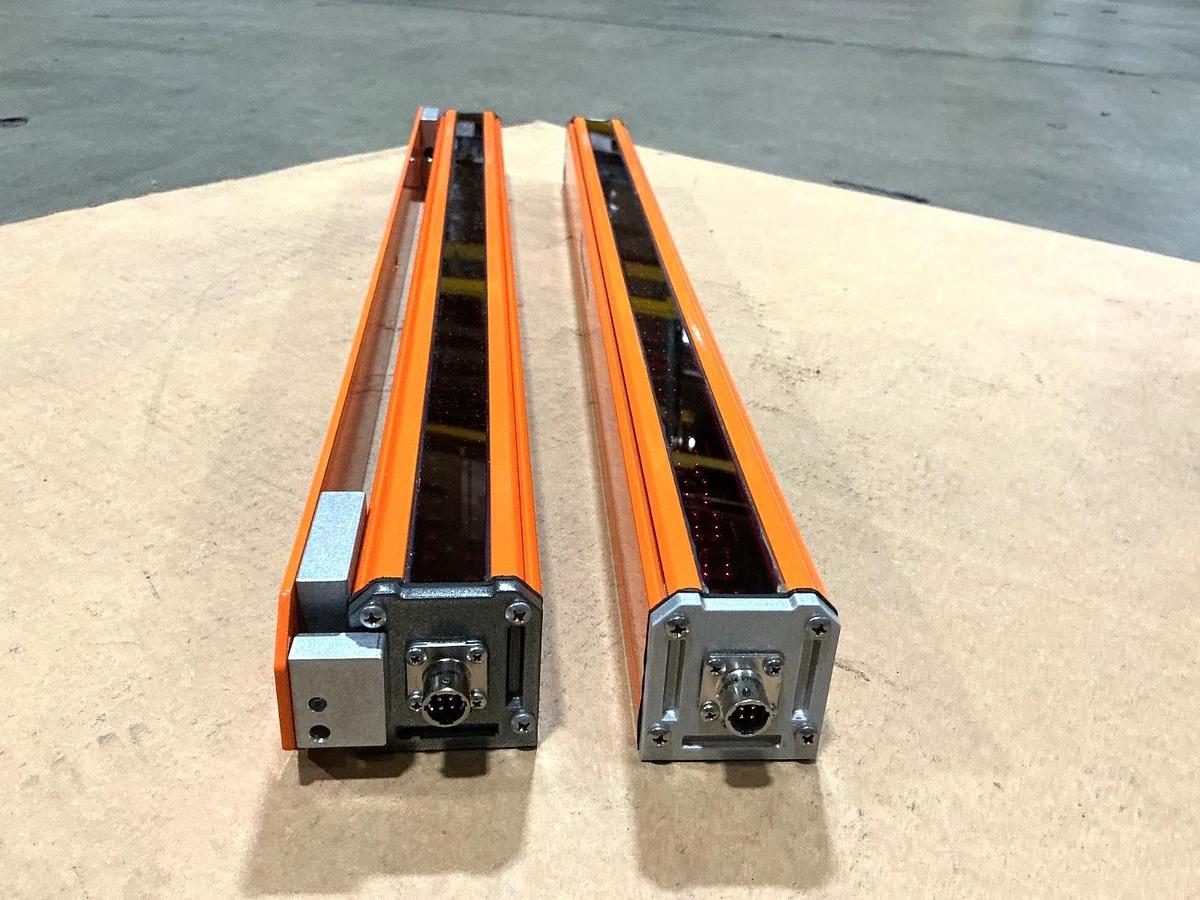 New ScanMeg P600-R & P600-E Light Curtain Receiver & Emitter Set 4-Pin
