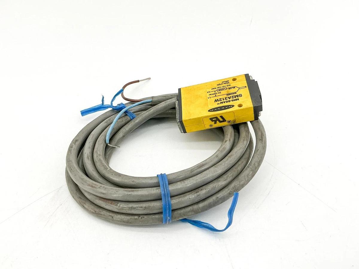 New Banner SM2A312W Mini-Beam Photoelectric Sensor 24-240VAC 26264- No Box