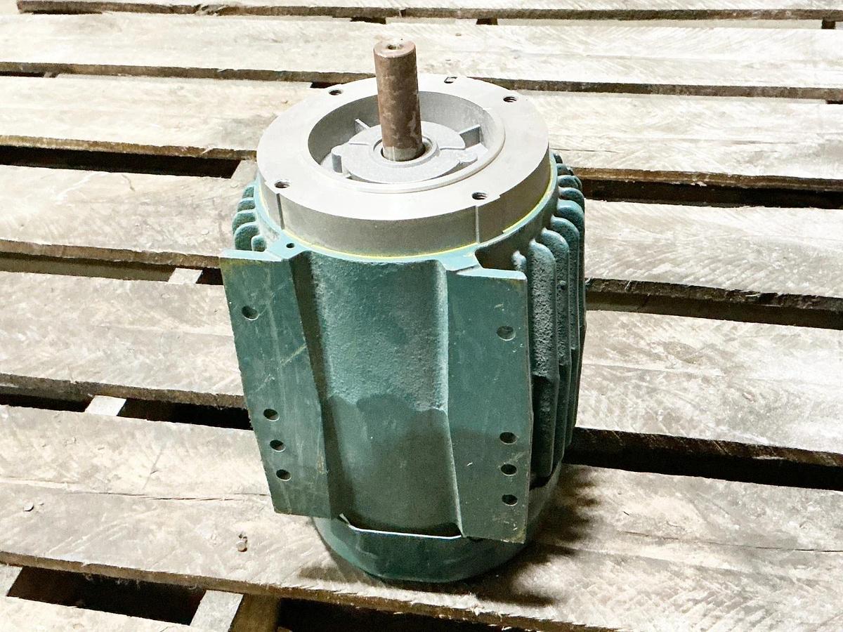 Used Reliance P14G7647M-CB Electric Motor 575V 3450RPM 1.5HP 1.5A FL143T 25BC02JPP30A