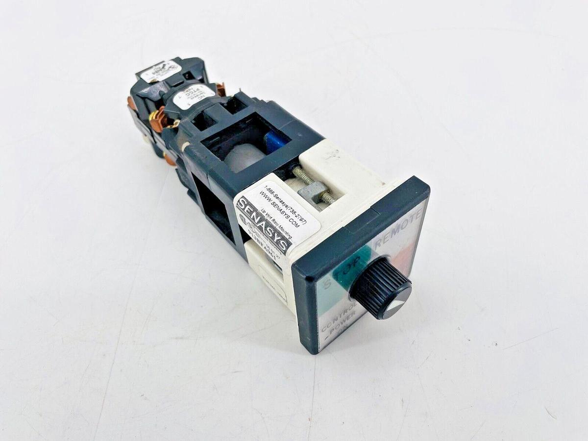 Used Senasys 913BFA961 Multi Light CMC Selector 3POS Maintained 120V 913 Series
