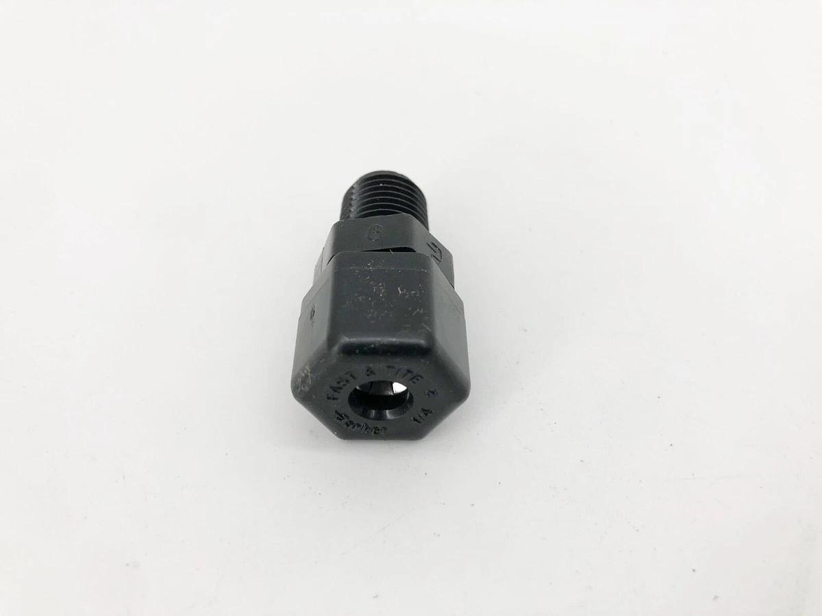 Lot of 2 New Parker P4MC4 Polypropylene Male Connector Fittings 1/4" - No Box