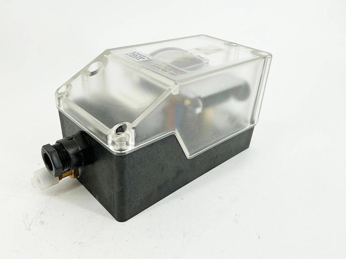New Pinter MANOCOMB-IP65/2KA/MG Pressure Switch 0-6Bar