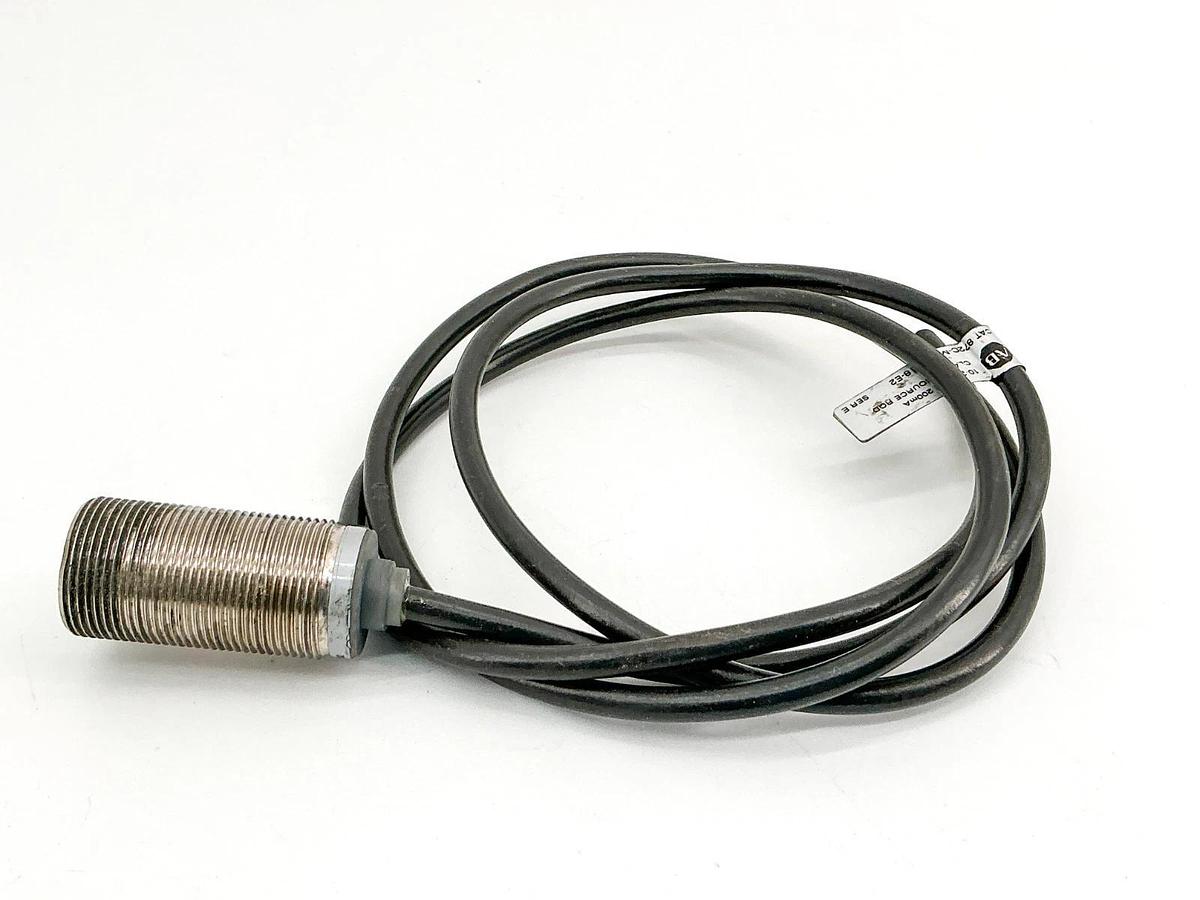 Used Allen Bradley 872C-MH8BN18-E2 Inductive Proximity Sensor 10-30VDC 200mA Ser.E