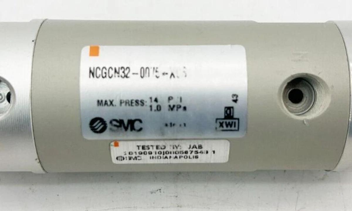 New SMC NCGCN32-0075-X06 Pneumatic Cylinder 145PSI .75" Stroke 32mm Bore